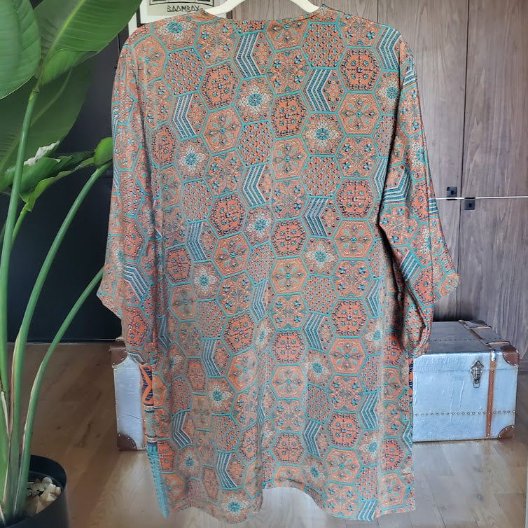 The Balcony, Please! Short Kimono #5