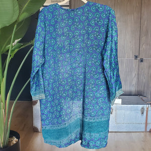 The Balcony, Please! Short Kimono #19